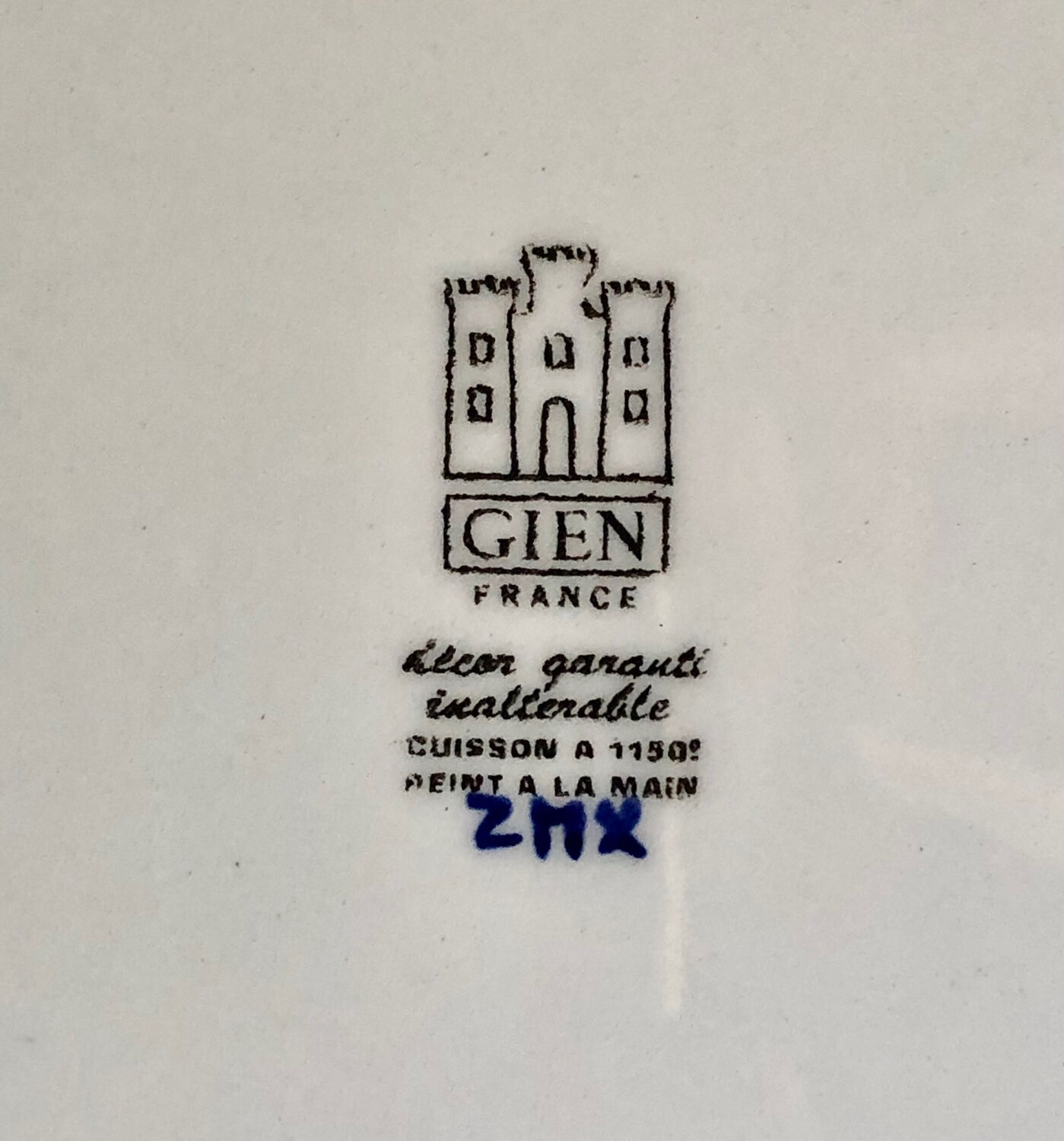 Gien Renaissance cake pie dish blue background 1971/1984