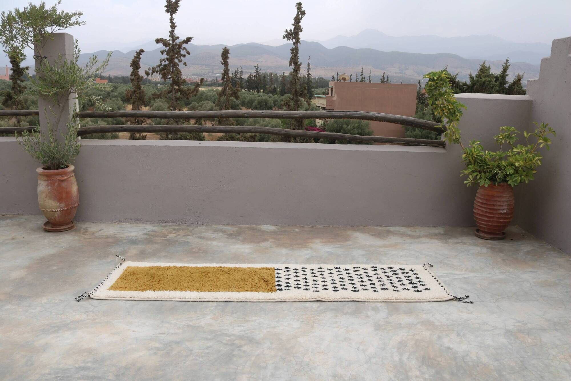 Handwoven coloured wool rug, 265 x 70 cm - R319