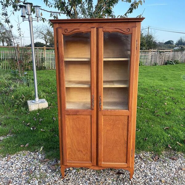 Ancienne vitrine placard en bois clair