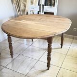 Table ovale ancienne en chêne
