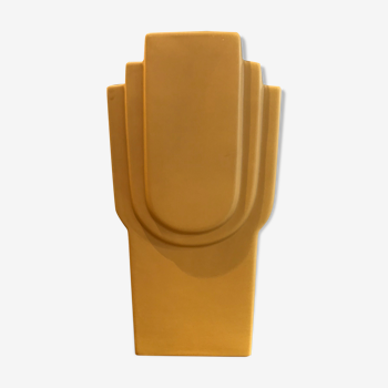 Graphic yellow vase
