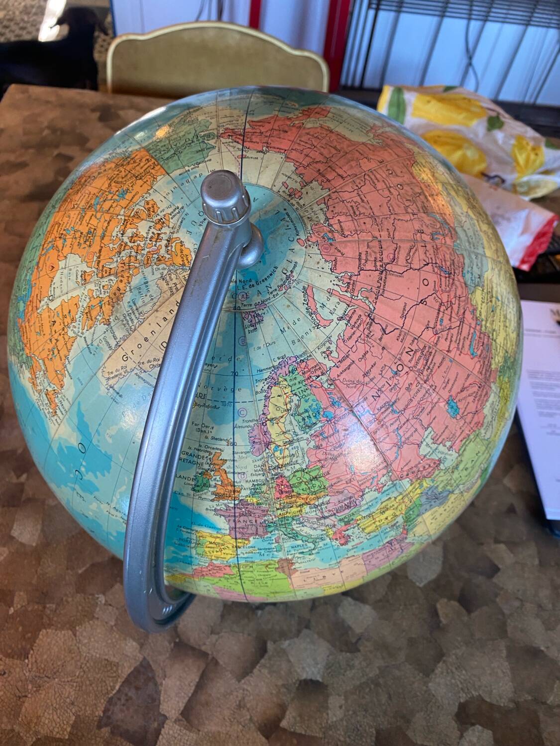 Mappemonde, globe terrestre vintage