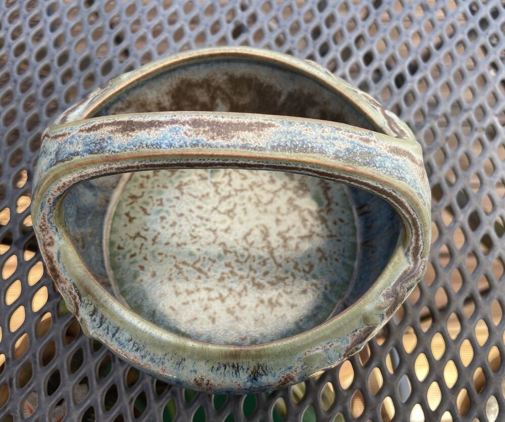 Empty pocket basket in denbac stoneware green blue brown office table dressing table decoration