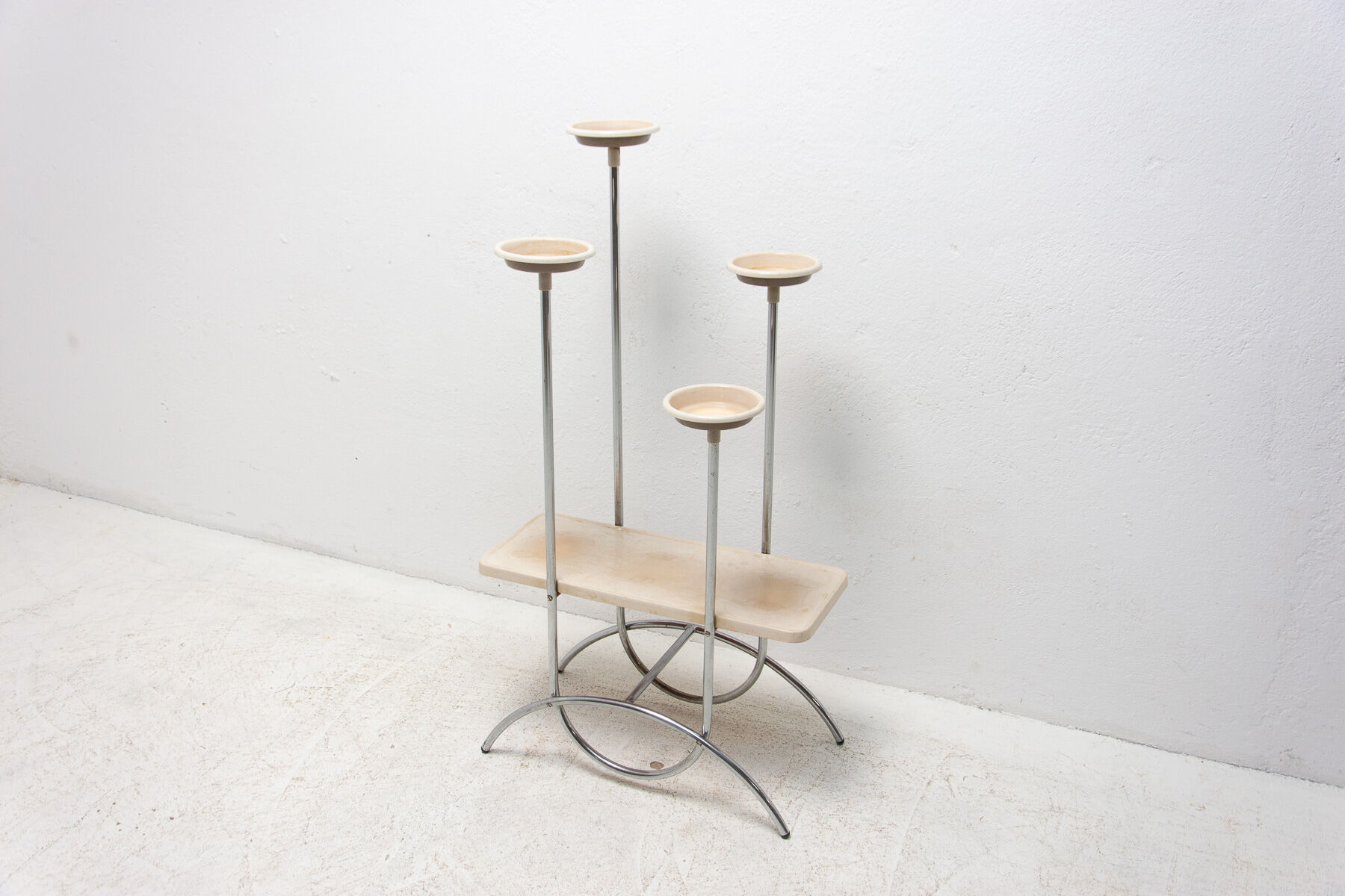 Tubular steel flower stand Bauhaus, 1930´s, Czechoslovakia