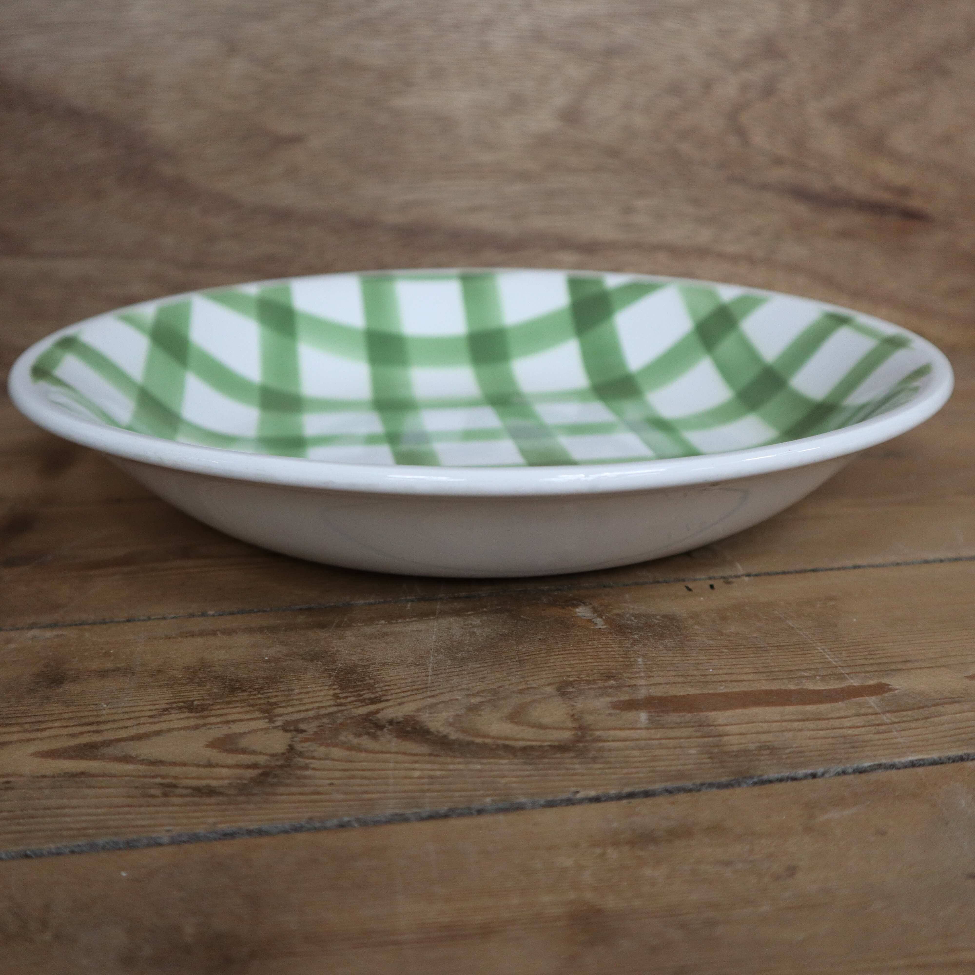 Round half-deep dish Moulin Des Loups "Nappe" model Green