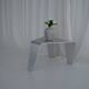Table d'appoint en aluminium brossé sculptural, design contemporain minimaliste