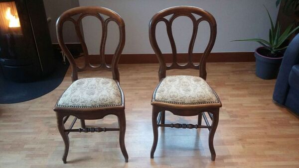 Lot de 2 chaises anciennes