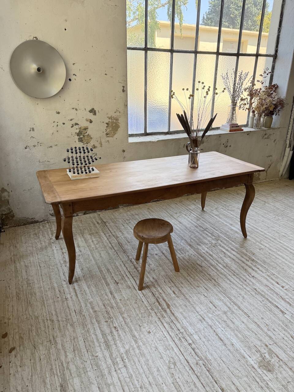 Table campagne provençale style Louis XV merisier