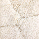 Moroccan Berber carpet blessed ouarain ecru plain with engraved diamonds 167x105cm