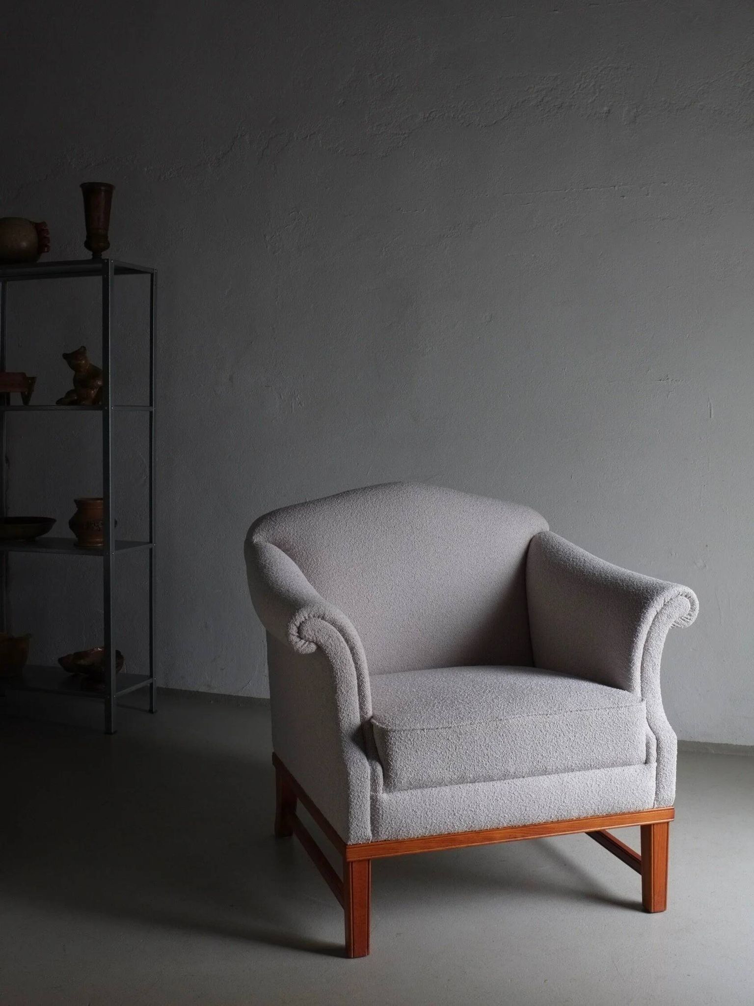 Fauteuil lounge gris bouclé | Suède | Années 1940