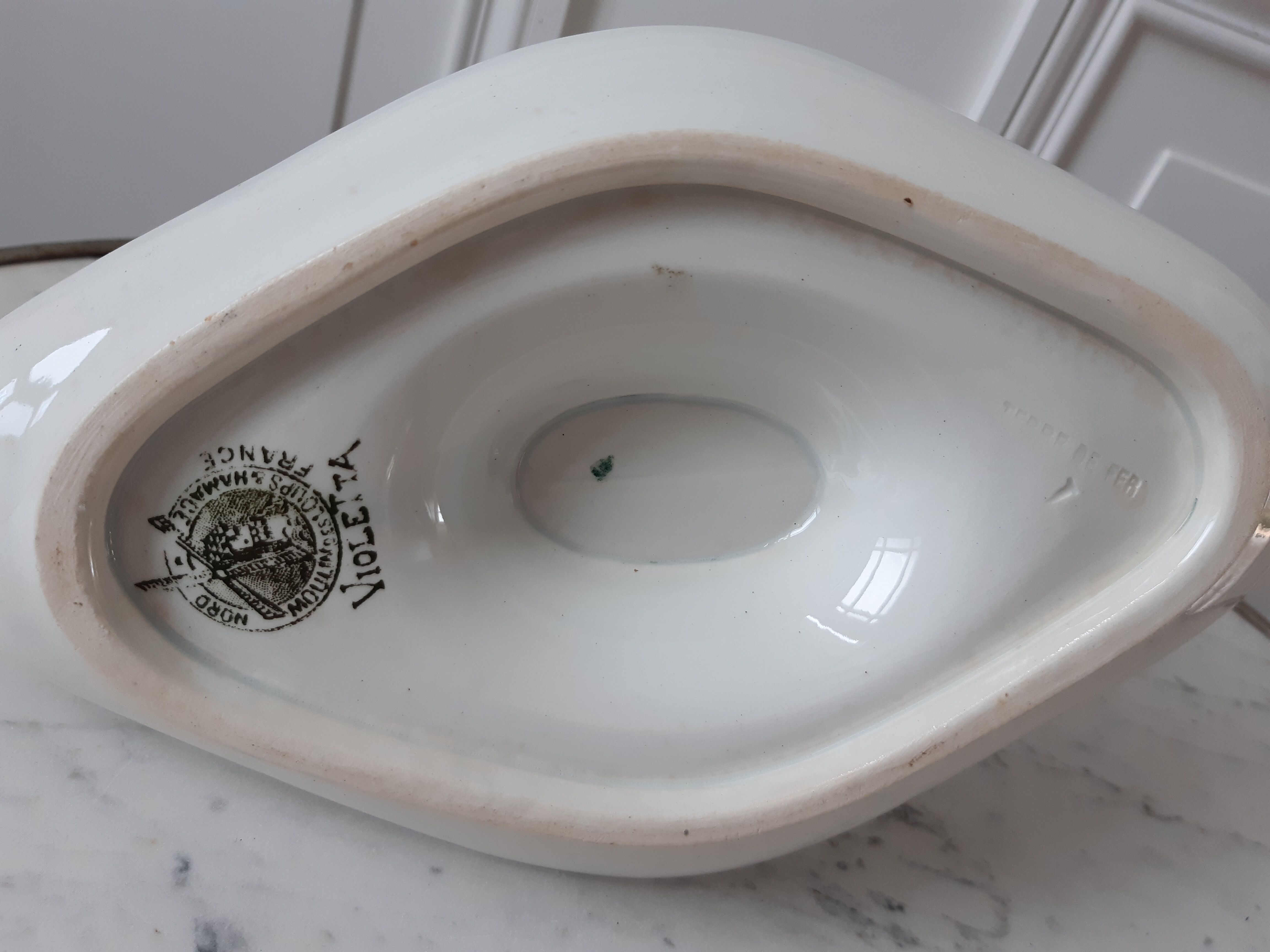 Saucière terre de fer late nineteenth model violetta