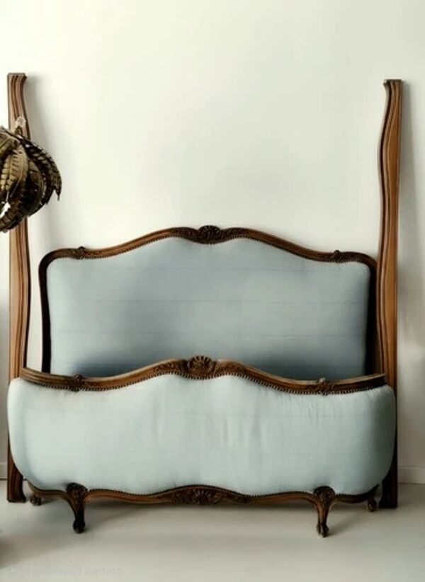 Lit demi-corbeille double ancien style Louis XV, France