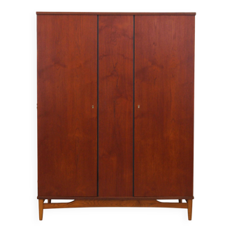 Armoire en teck, design danois, années 1960, production : Danemark