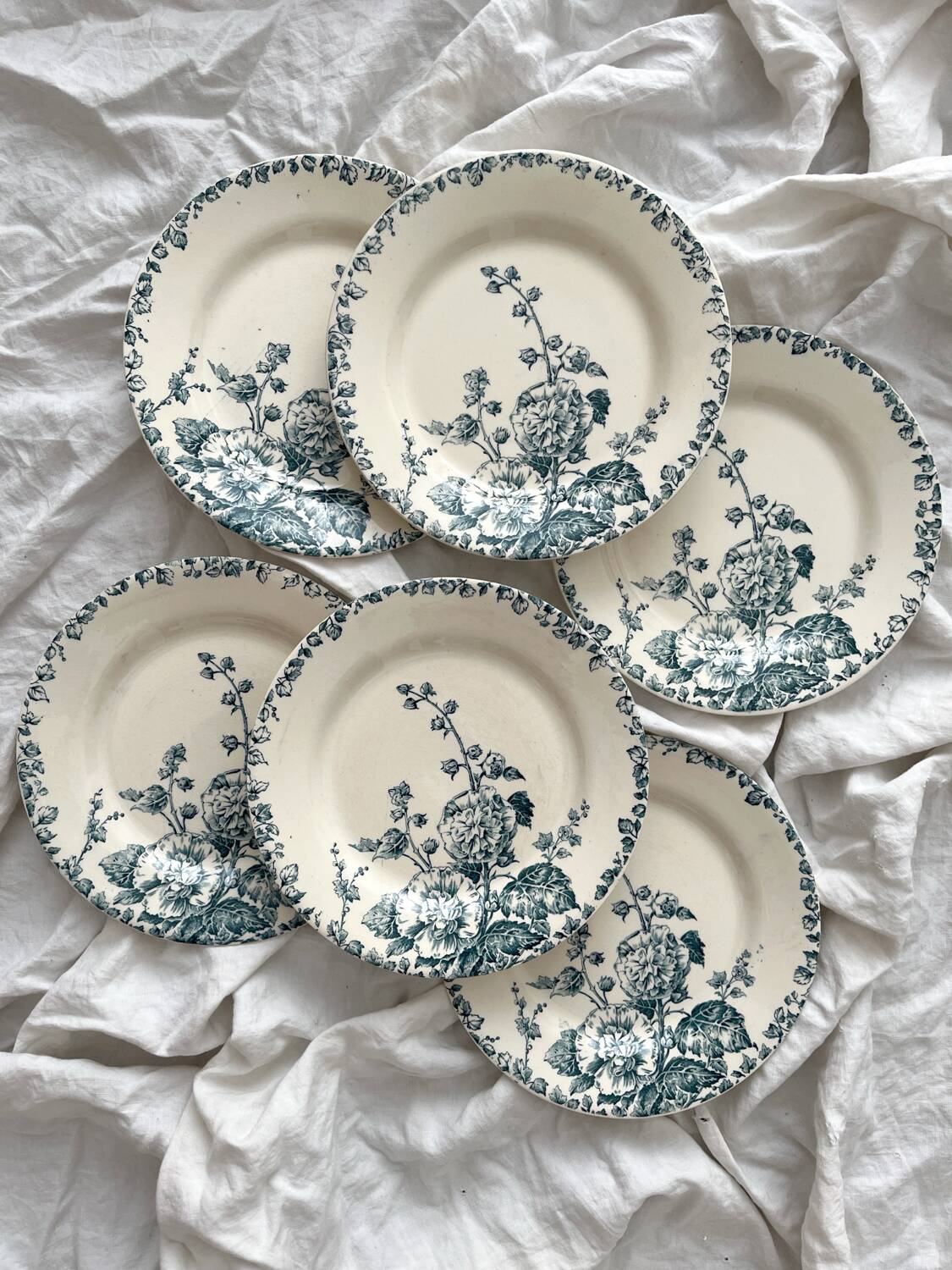 6 flat ironstone plates "Hollyhock" Gien