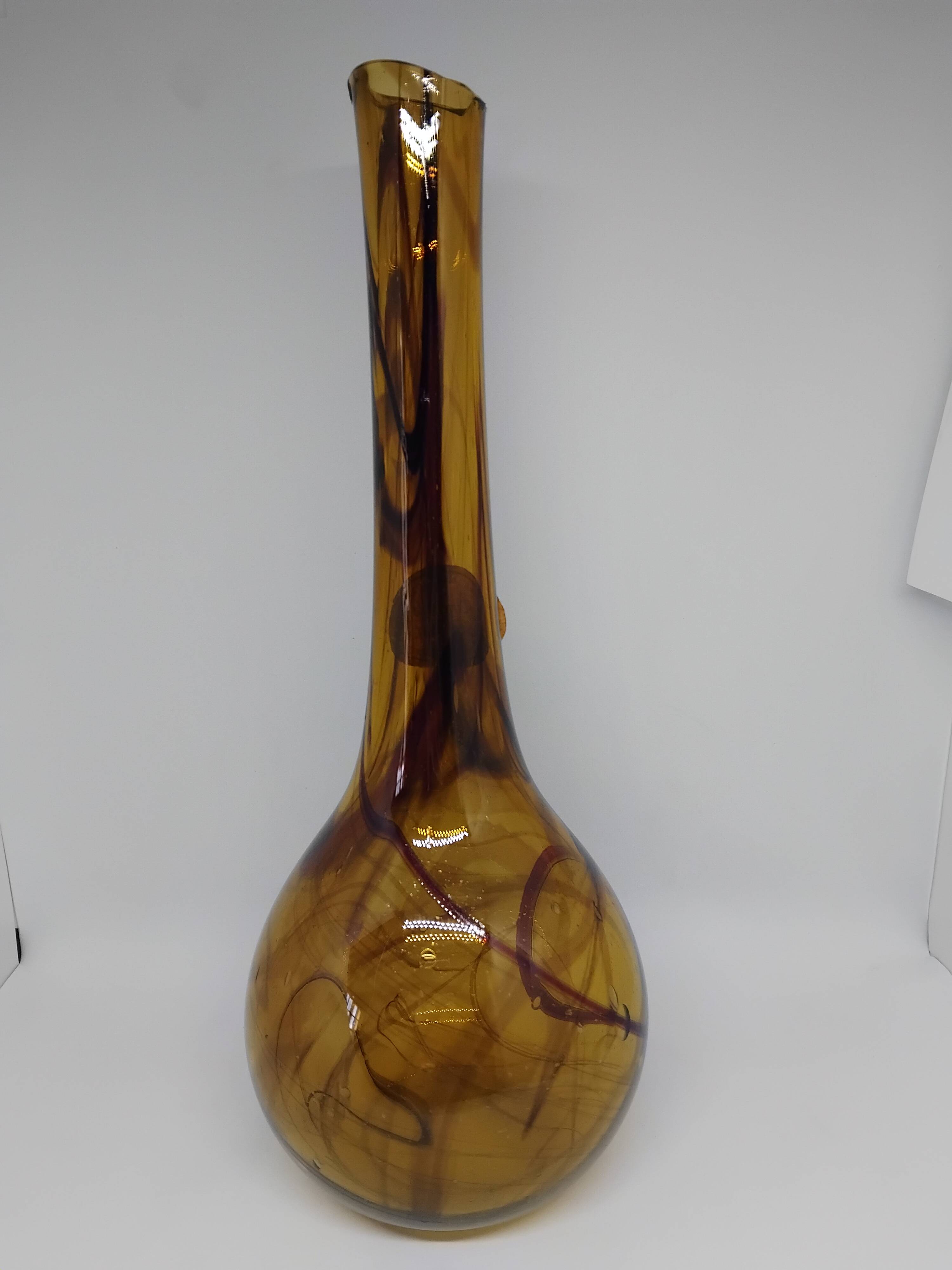 Vase / soliflore Verrerie de Saint-Just. Brown blown glass.