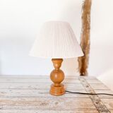 Lamp in wood and recycled cotton