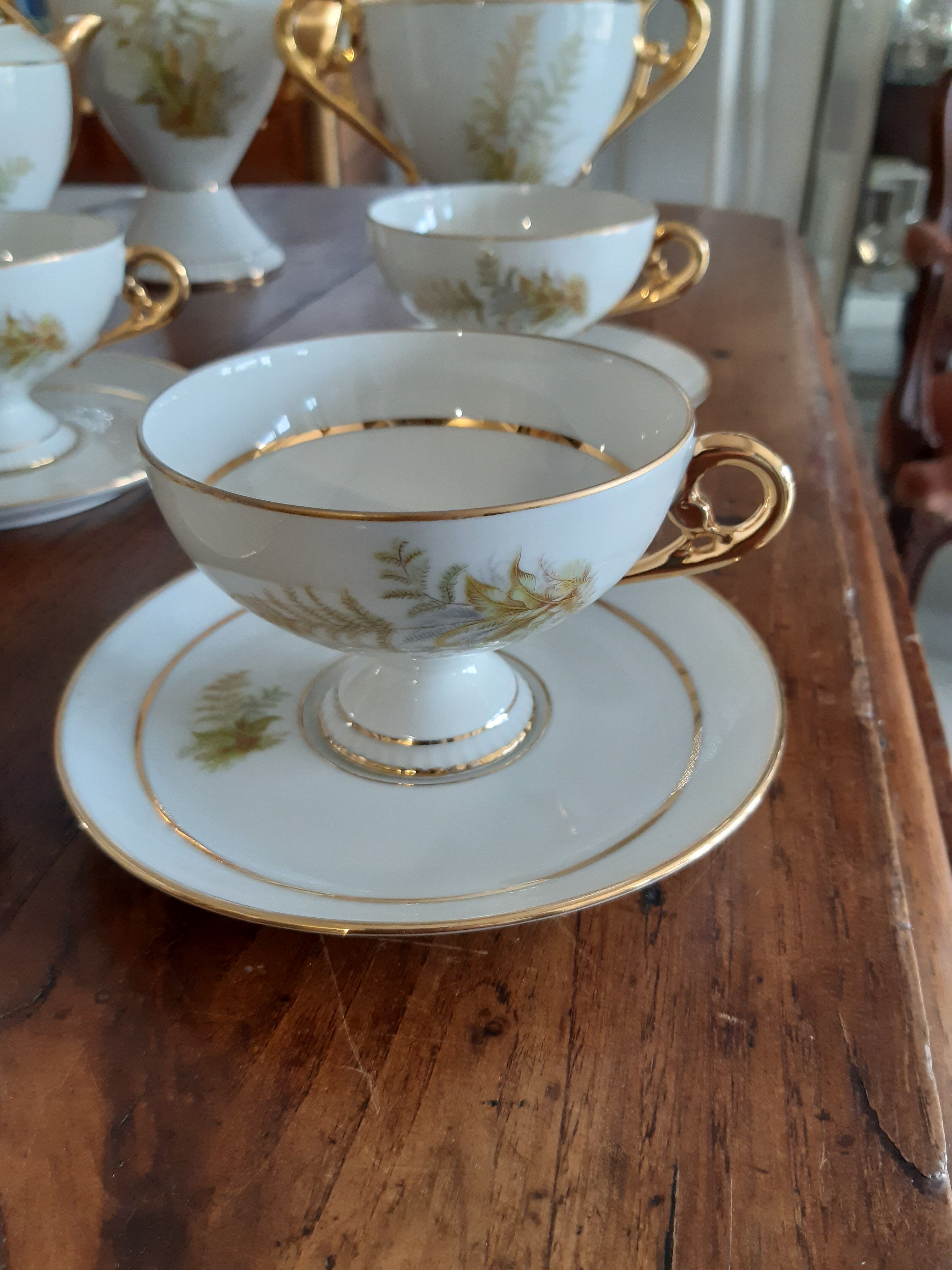 Coffee service in porcelain