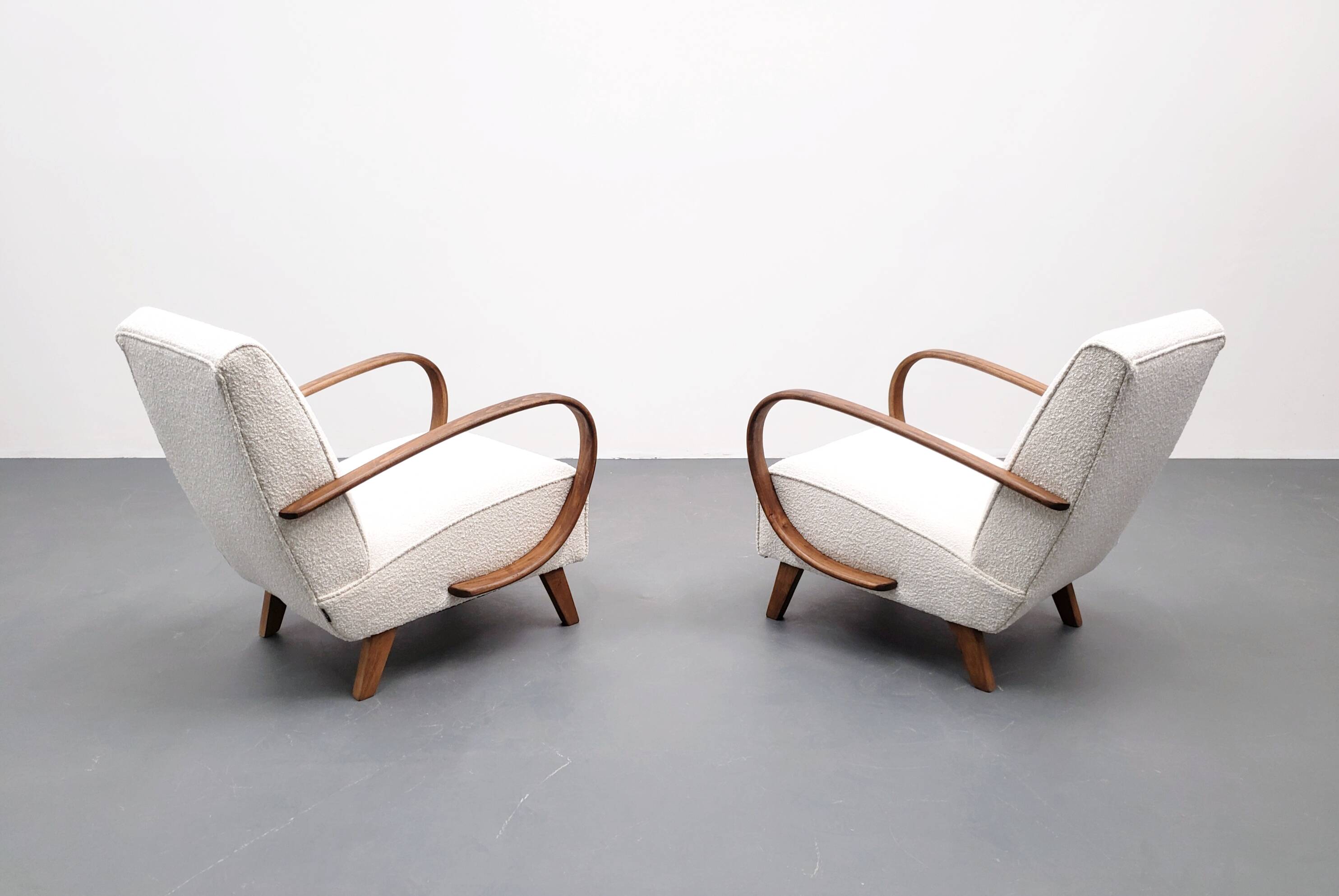 1930 Jindrich Halabala Bentwood Armchair in Ivory Premium Buckle