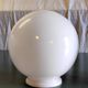 Abat-jour globe opaline diam. 15 cm - mid. XXème