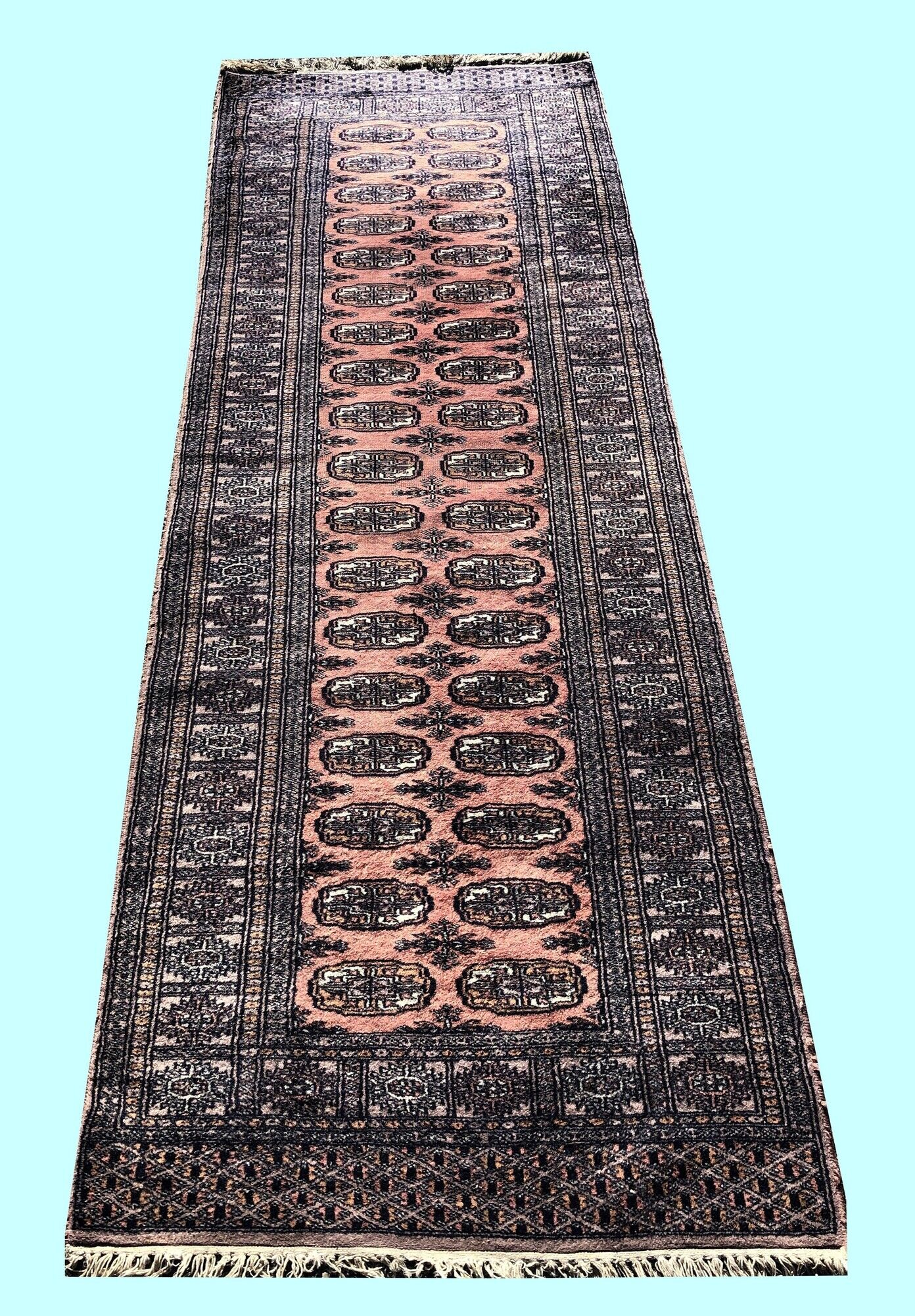 Oriental carpet from Pakistan.: 0.78 X 2.20 meters.
