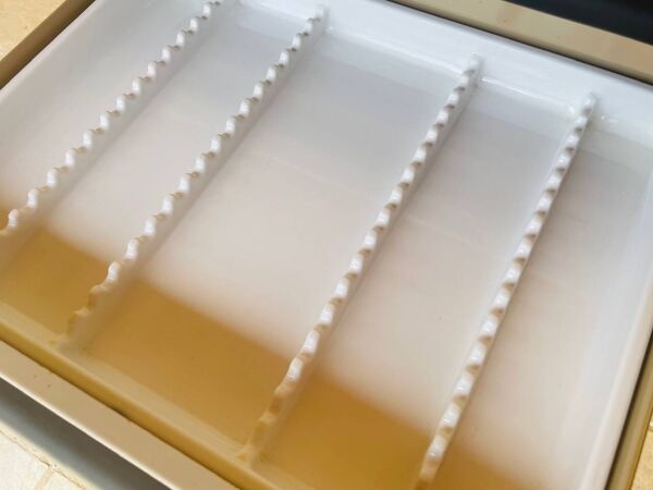 Meuble de rangement  médical pivotant à tiroirs par Cazzaro 1970/1980