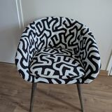 Fauteuil imprimé blanc noir refait neuf