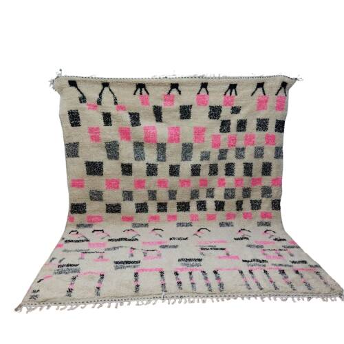 Azilal Berber rug in handmade wool 326 X 250 CM