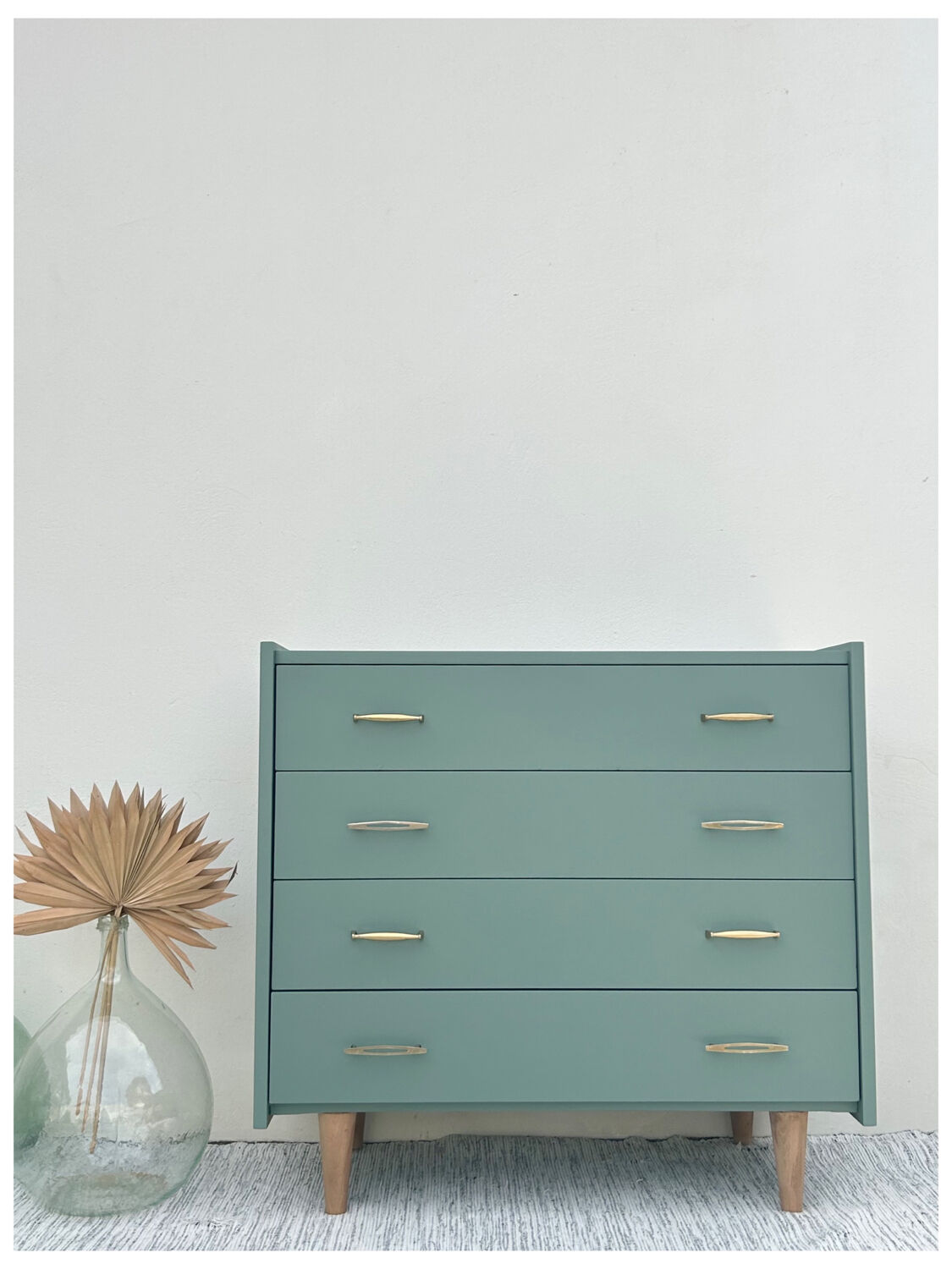 Vintage chest of drawers