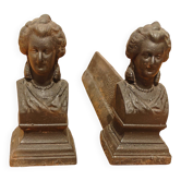 Chenets head lady