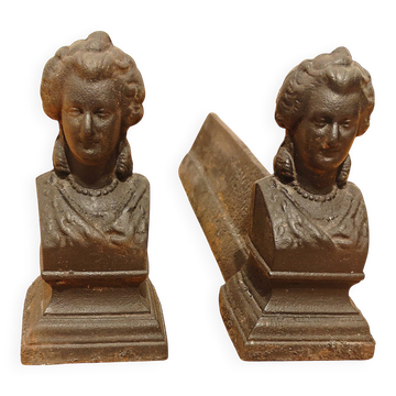Chenets head lady