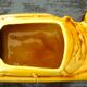 Advertising ashtray, Citroën DS in ochre earthenware, bodywork, garage