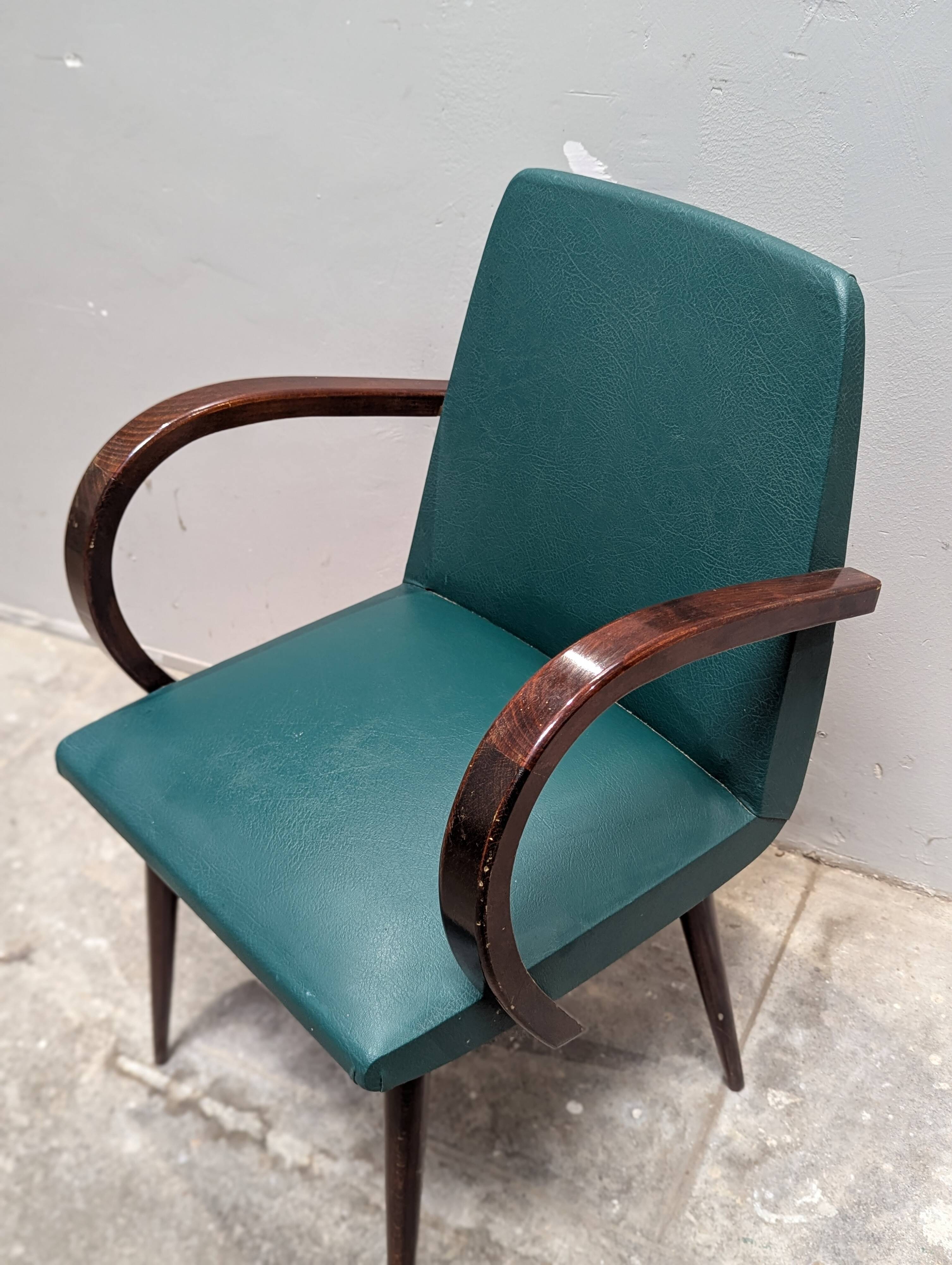 Bridge chair with compass legs