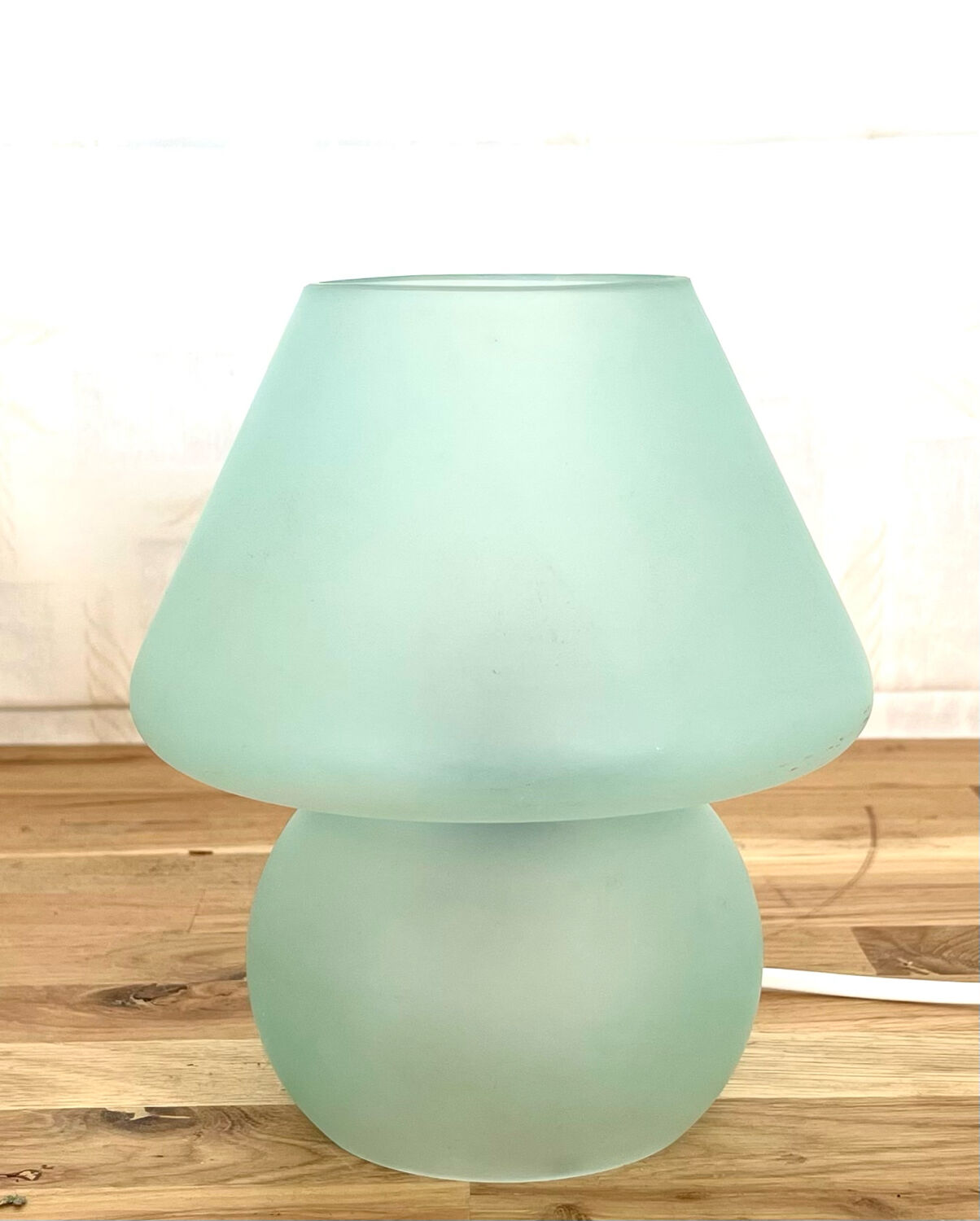 Frosted glass mushroom lamp