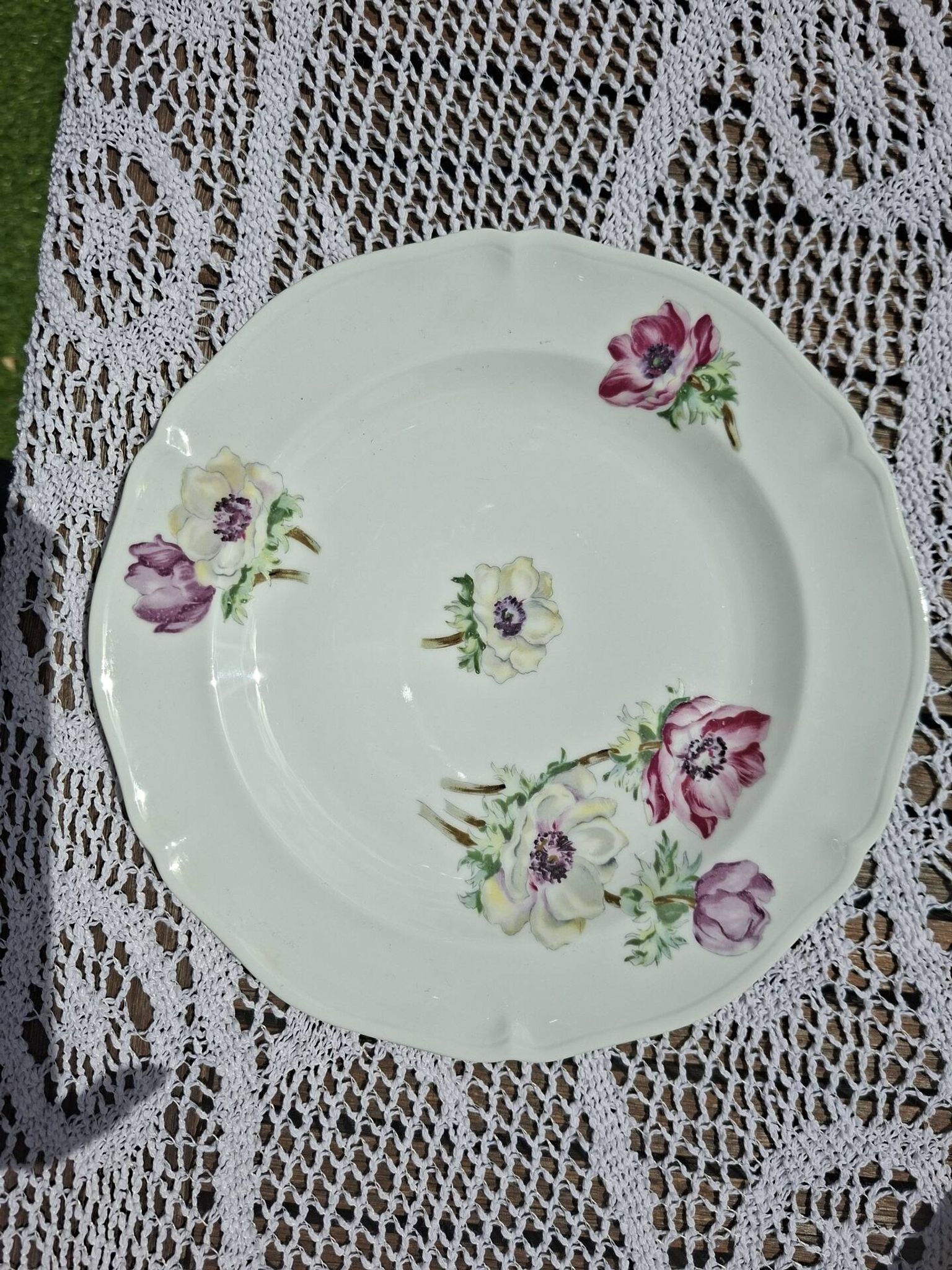 Service of 75 pieces Limoges Unic Paris Former Royal Factory