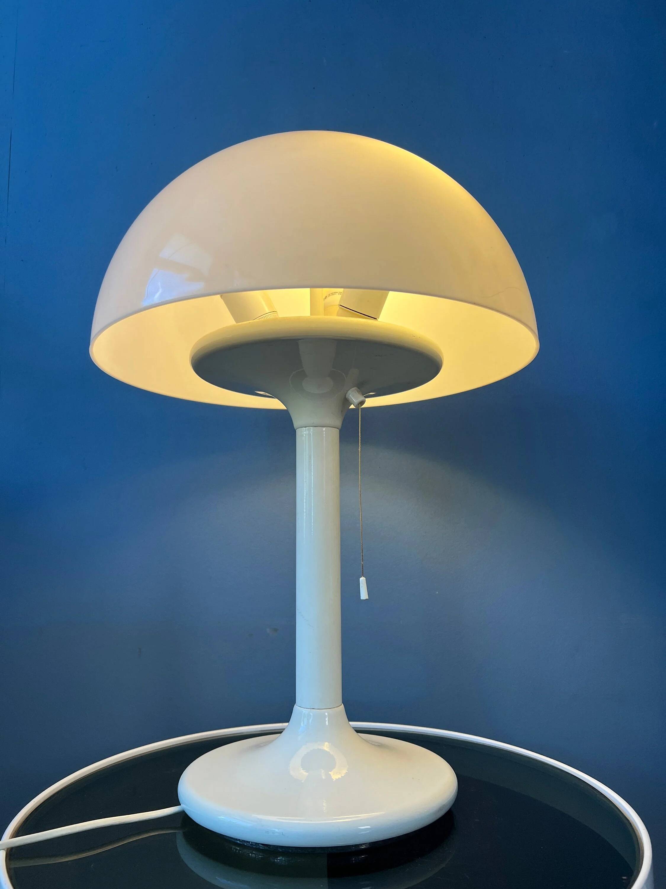 White Space Age Mushroom Table Lamp Dijkstra