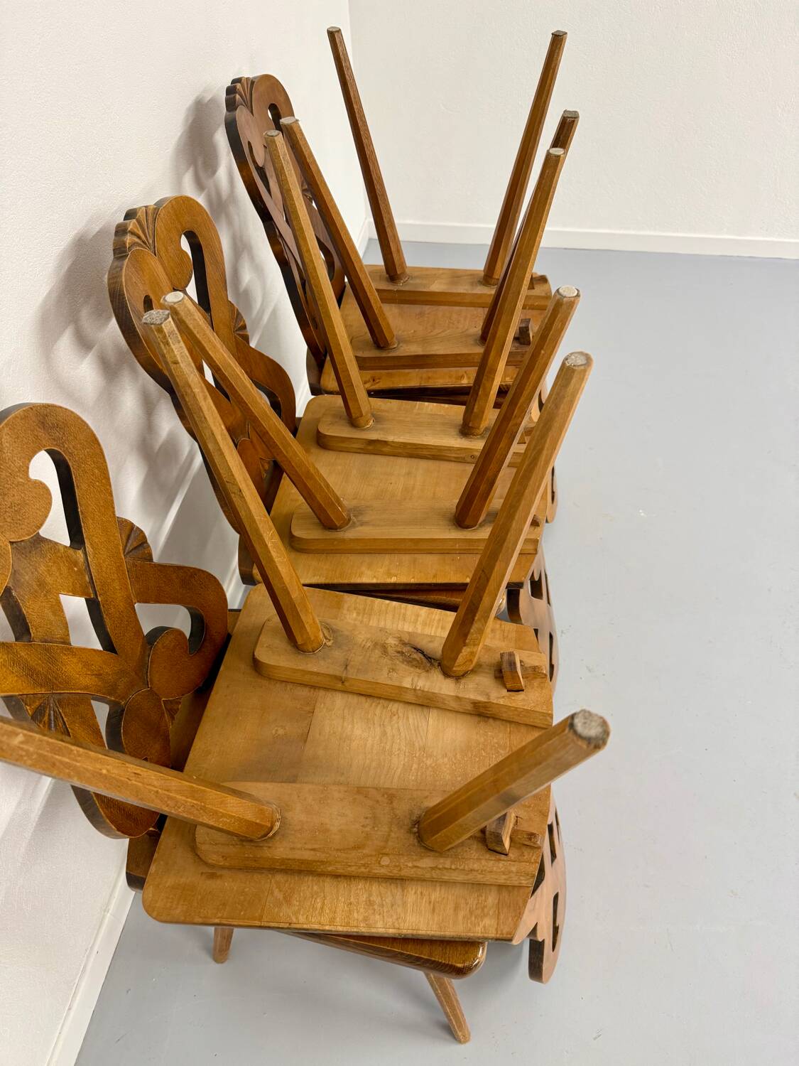 Set of 6 Alsatian double heart chairs in solid oak, early 20th century