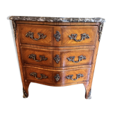 Petite commode sauteuse Louis XV Transition, marbre Brèche, 79 cm