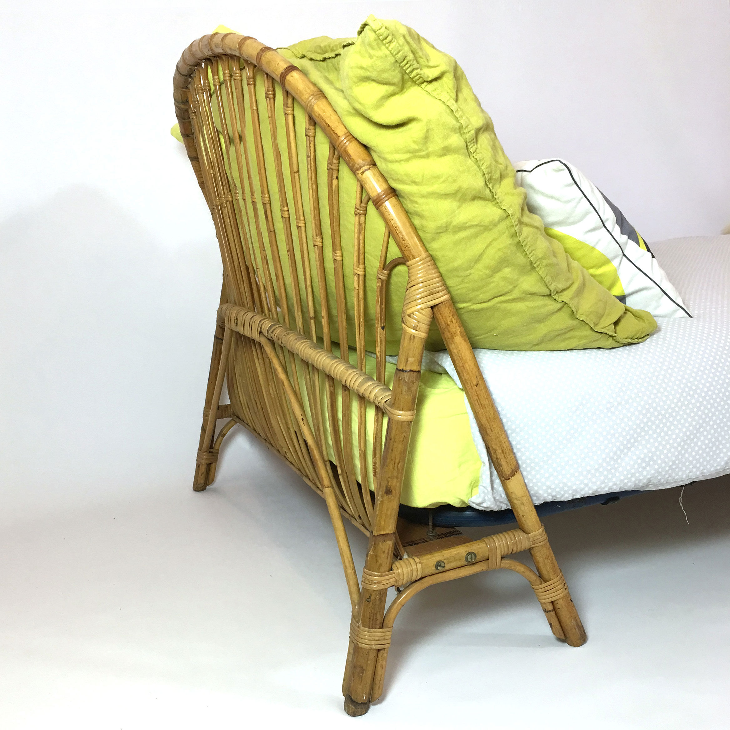 Cot basket rattan of the 1960s