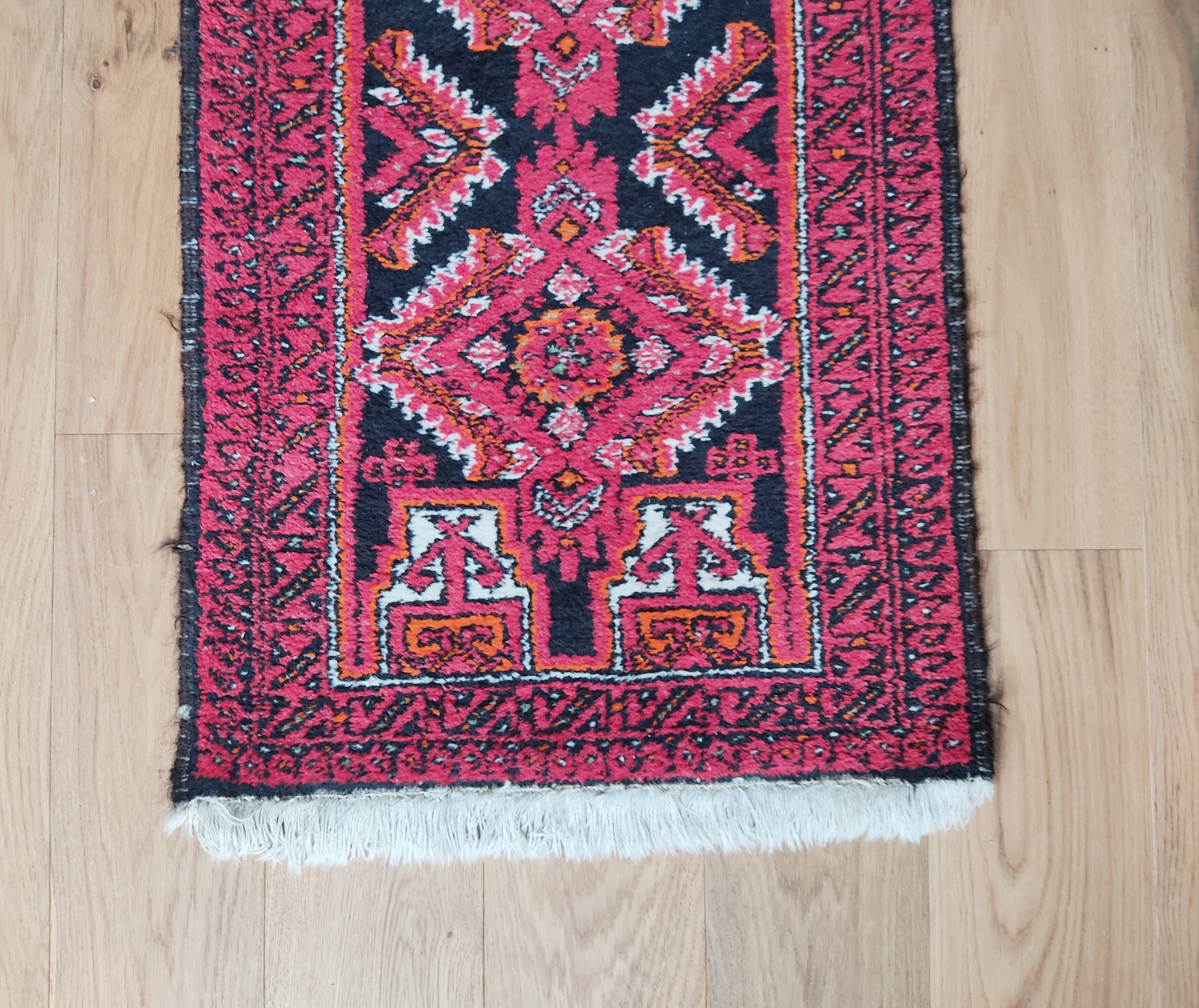 Oriental corridor carpet 193 x 54 cm