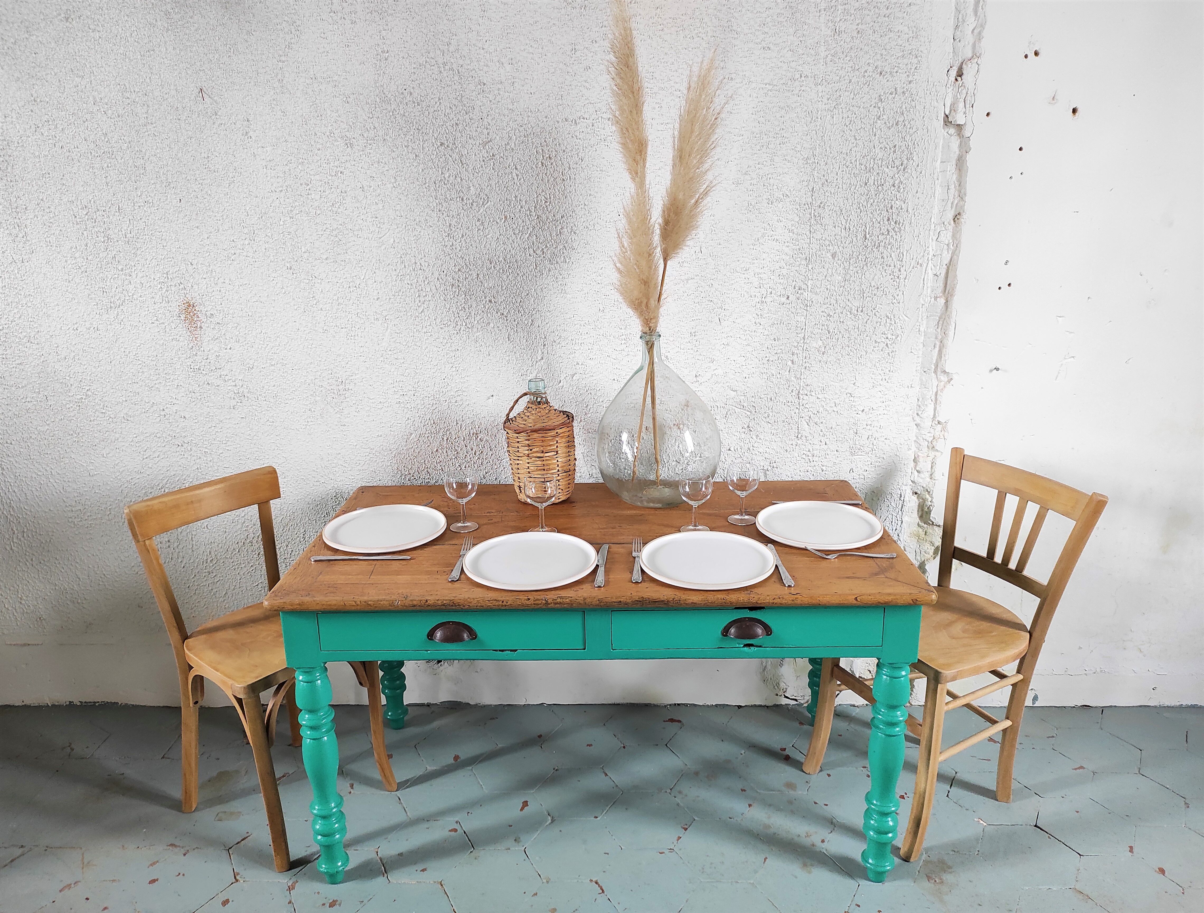 Farm table