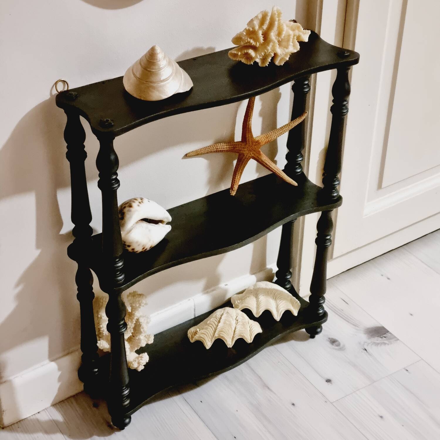 Lot of 2 old shelves