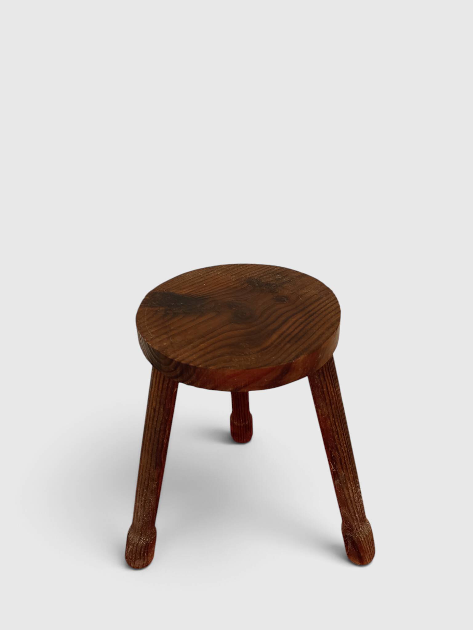 Tabouret tripode en bois massif  Années 50/60