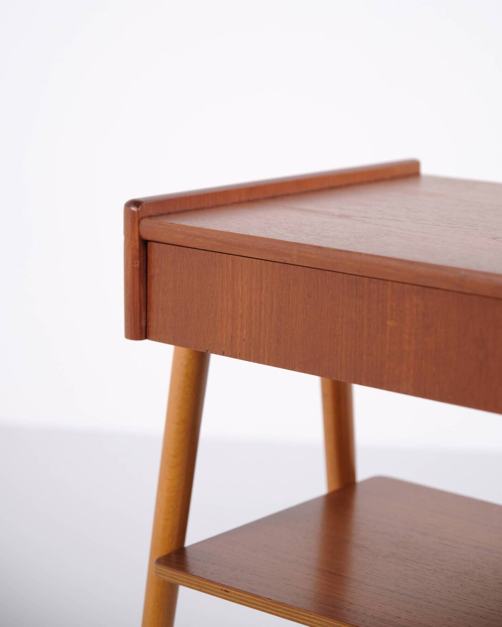 Side/bedside table - Teak - AB Carlström & Co furniture factory - Sweden - 1950s