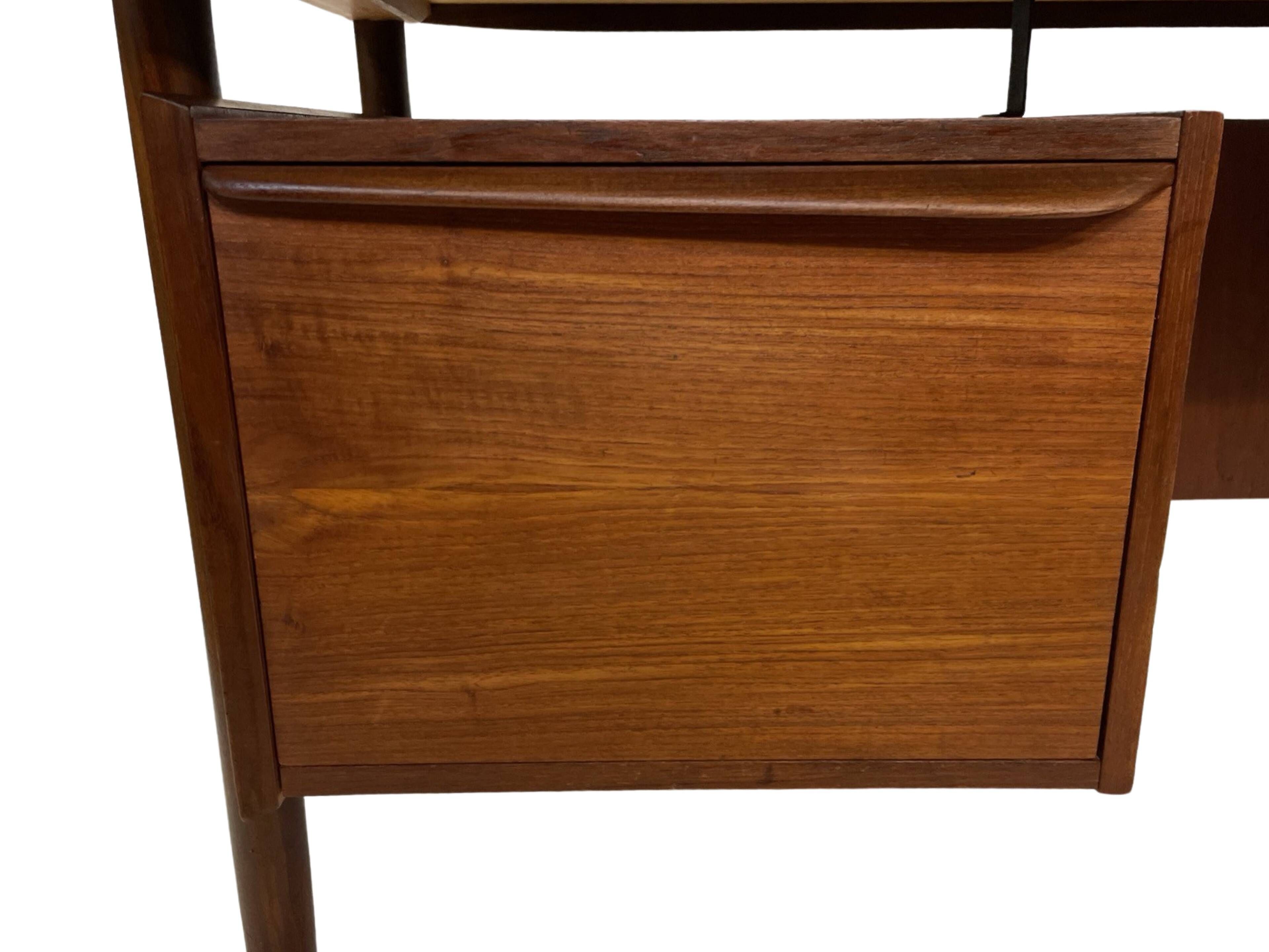Bureau vintage en teck de Tijsseling pour Propos Hulmefa 1960