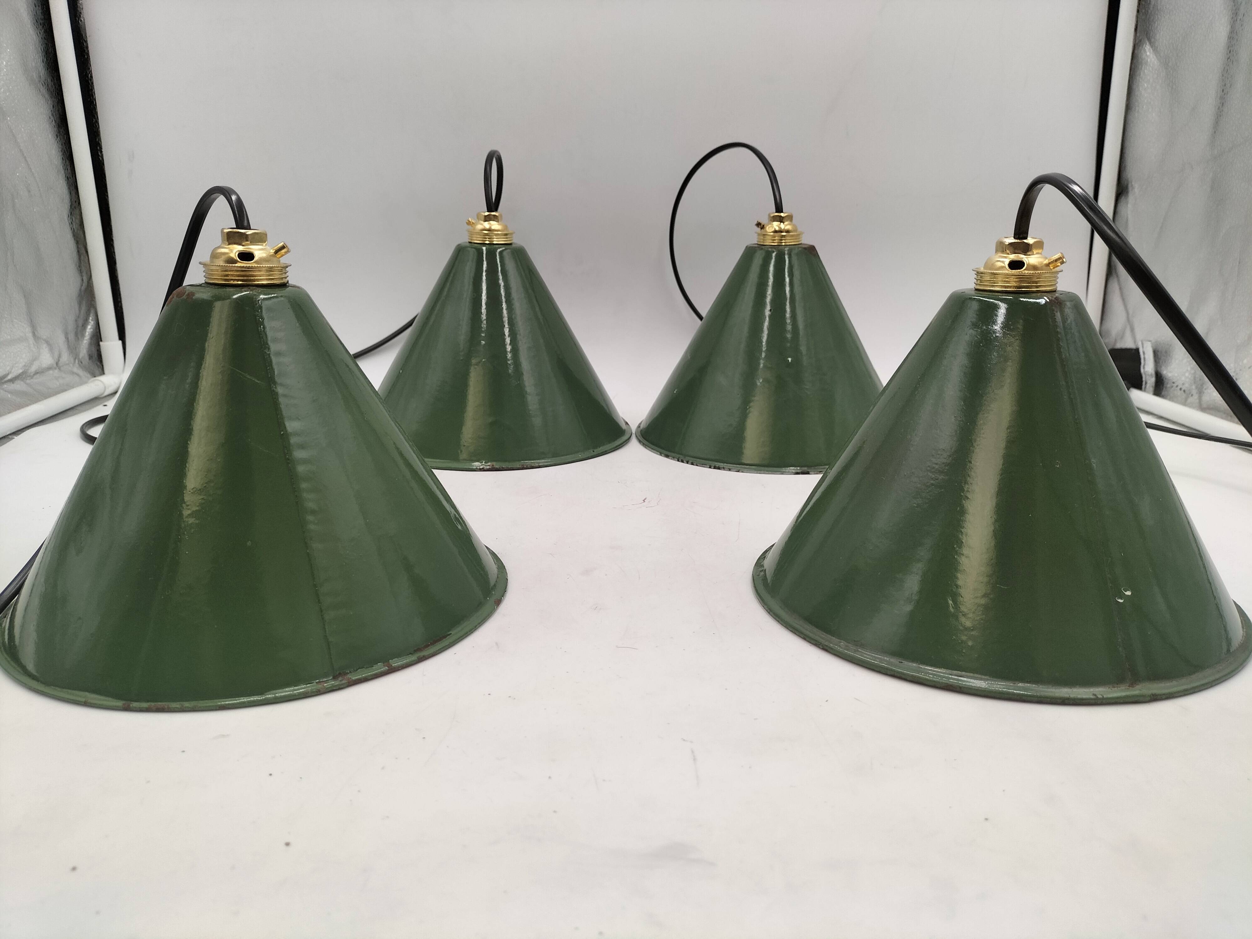 Enamelled sheet metal cone suspensions