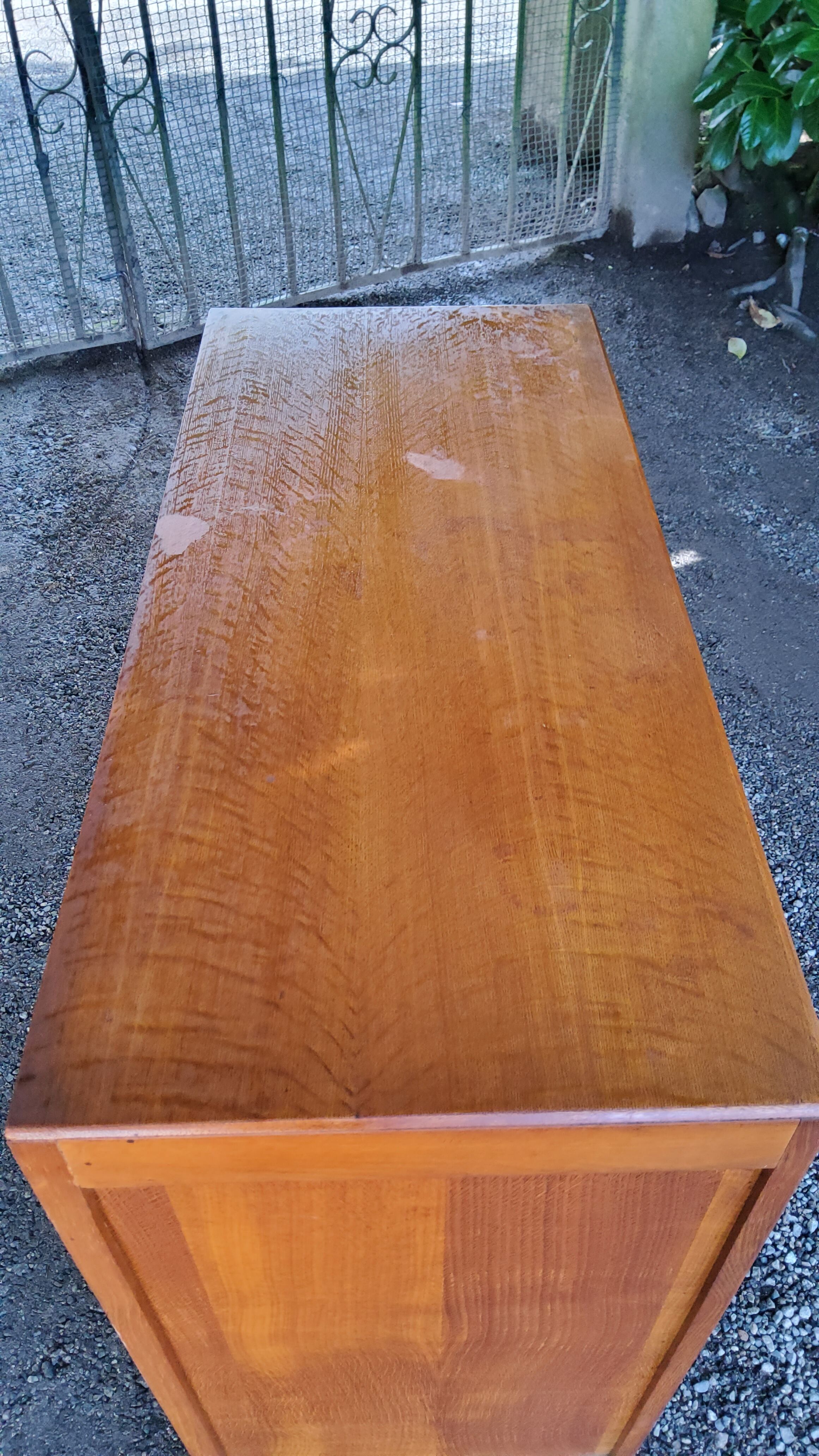 Chest of drawers of the 50s in oak compass feet 4 drawers