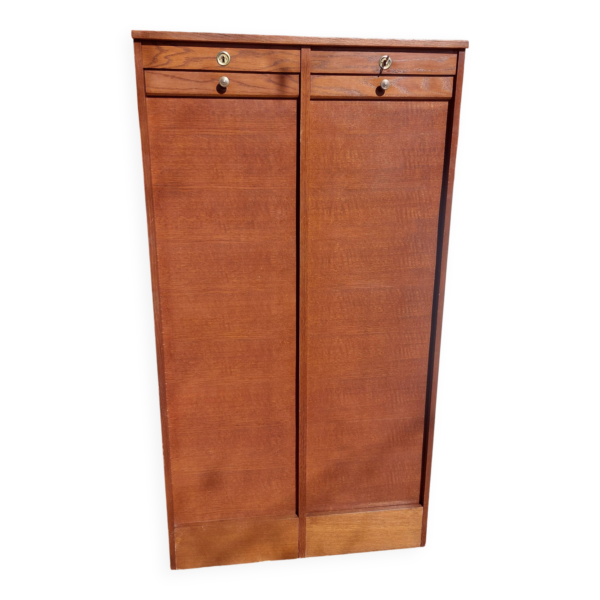 Double curtain filing cabinet
