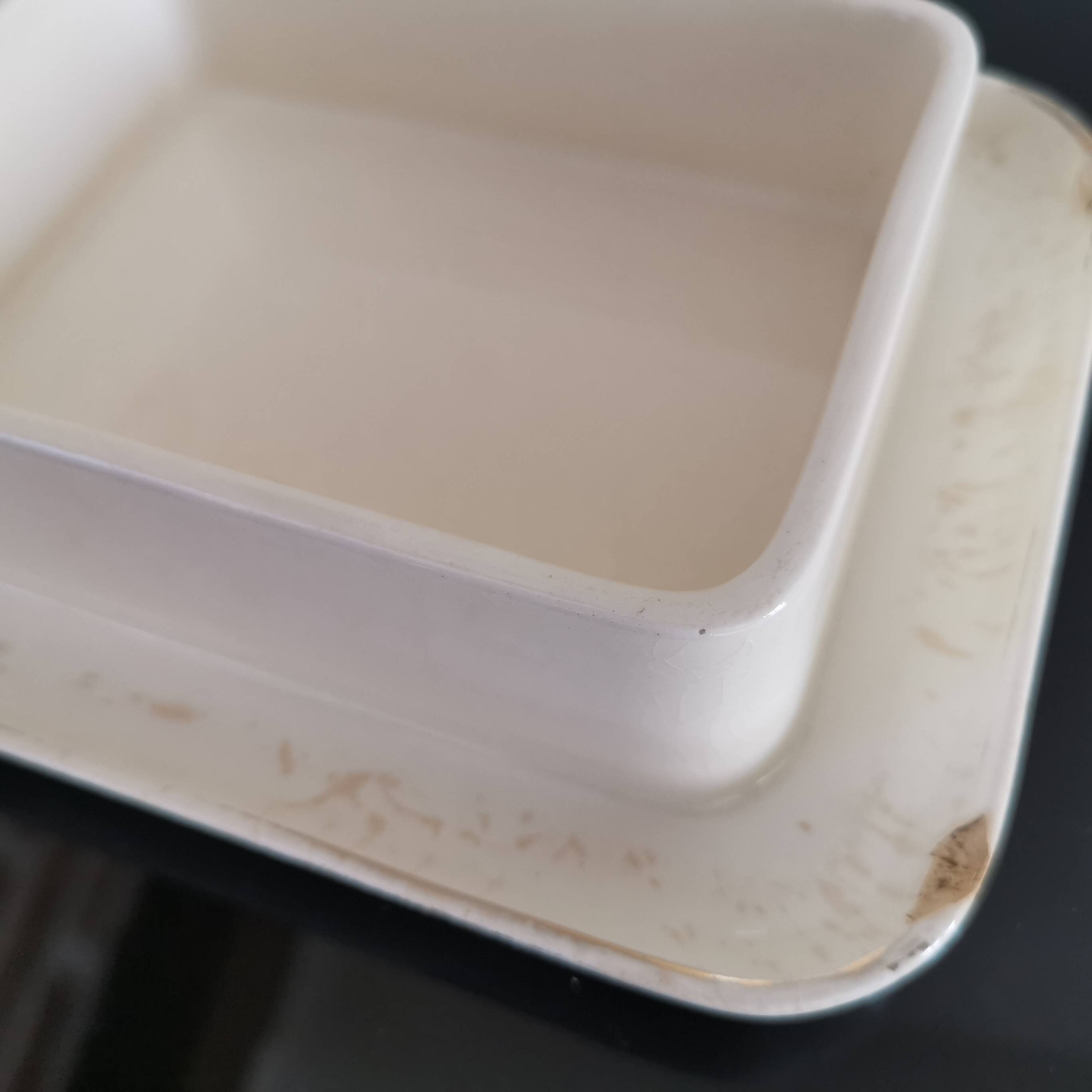 Villeroy & Boch earthenware butter dish