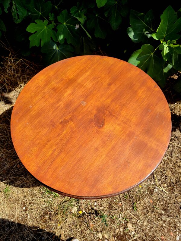 Table ronde en bois style scandinave