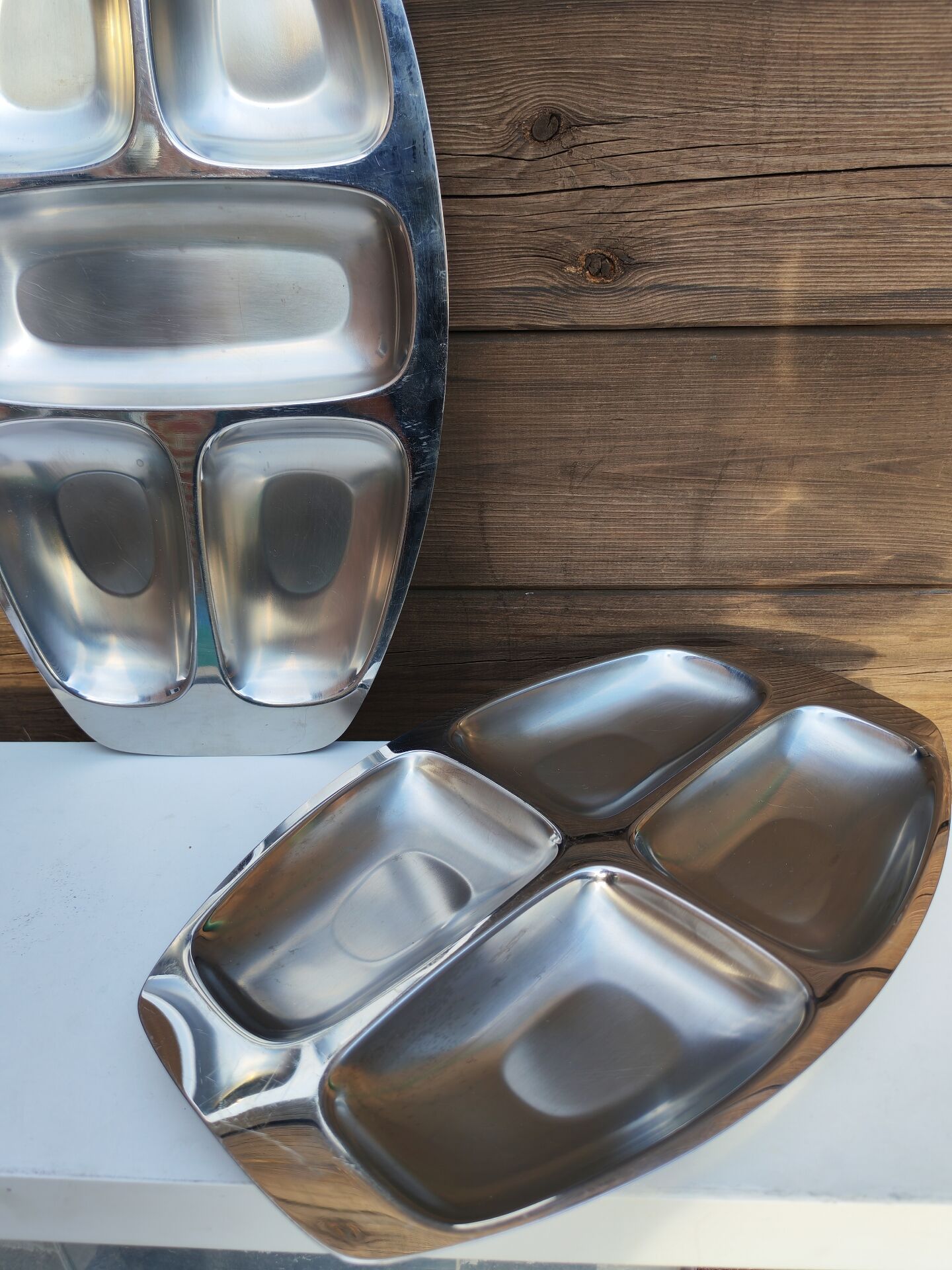 2 plateaux Alessi